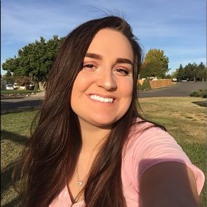 Meet your Posher, Jadea